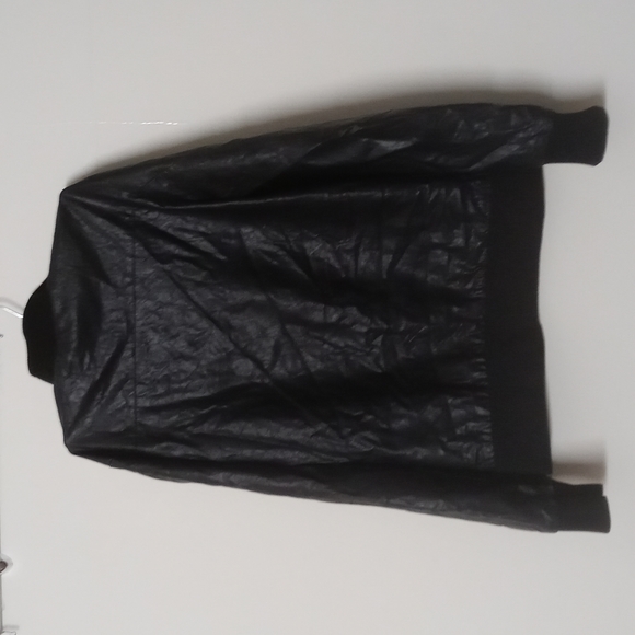 H & M Jacket - Picture 2 of 8